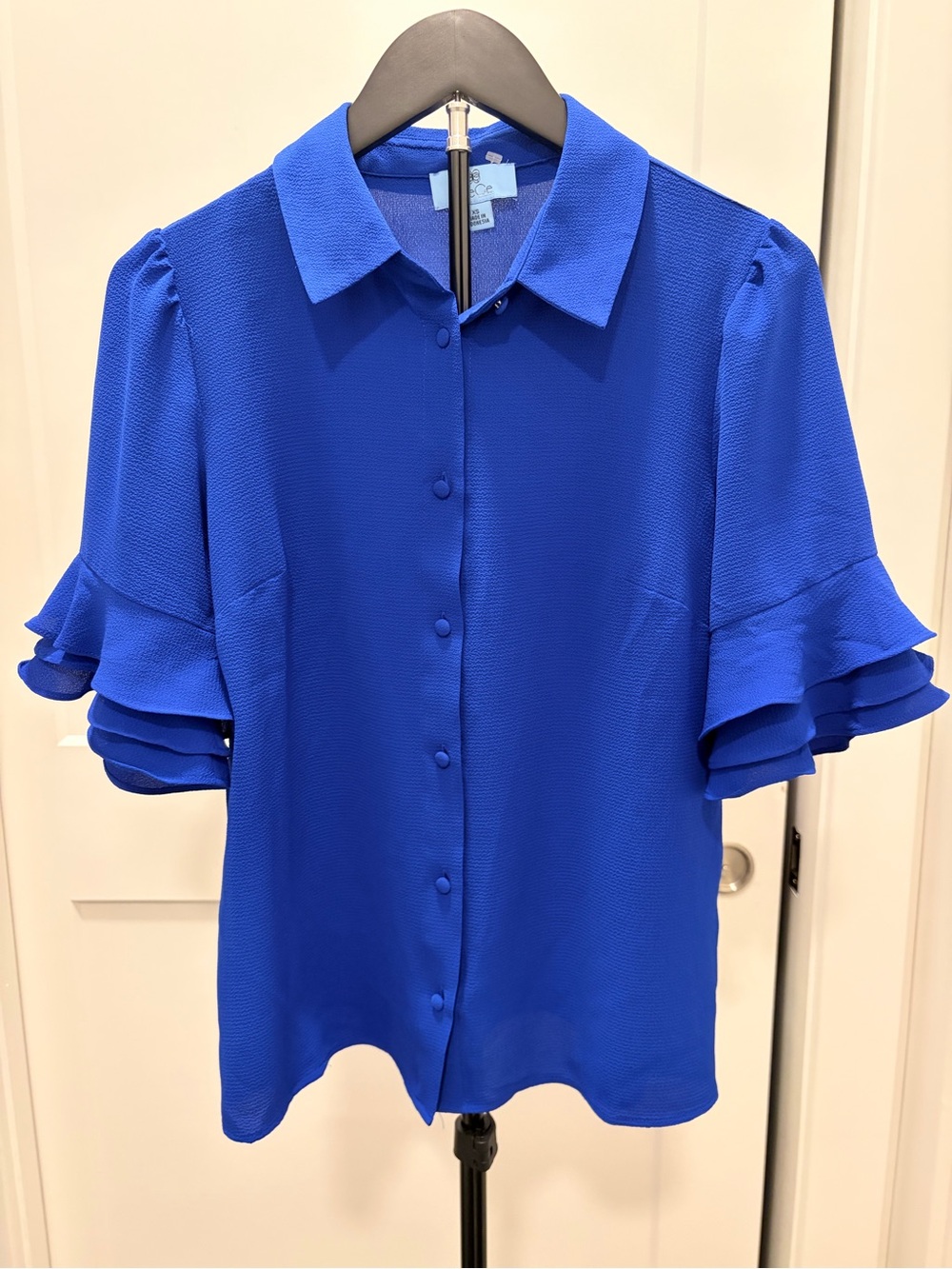 Women's Royal Blue Button-Front Ruffle Sleeve Top